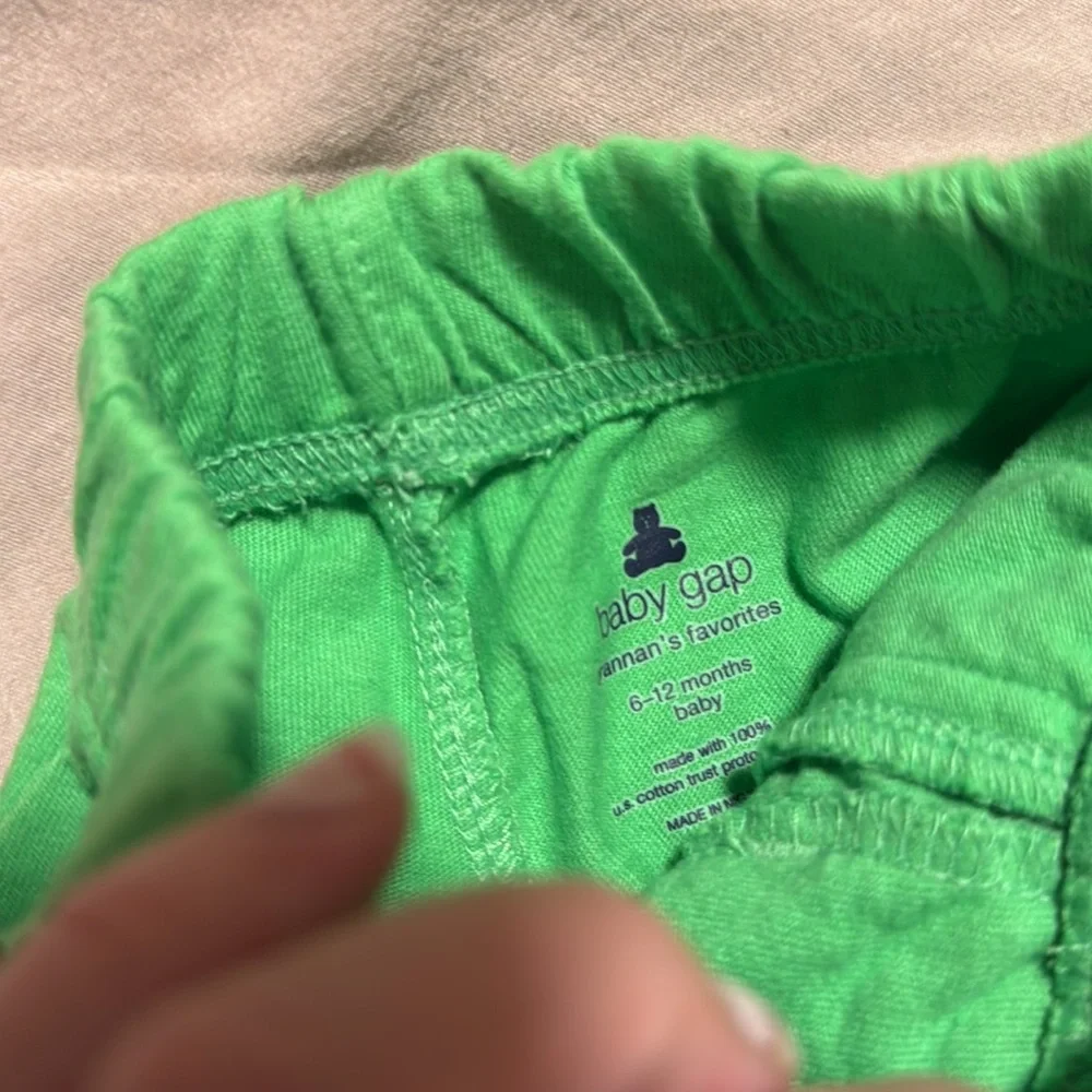 Baby shorts 6-12M